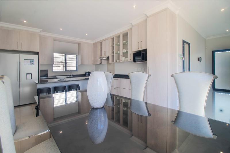 3 Bedroom Property for Sale in Parklands North Western Cape